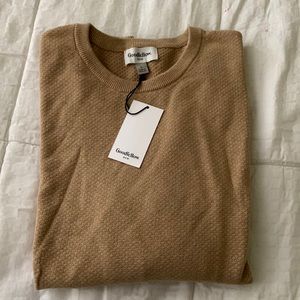 Mens thin sweater size L NWT